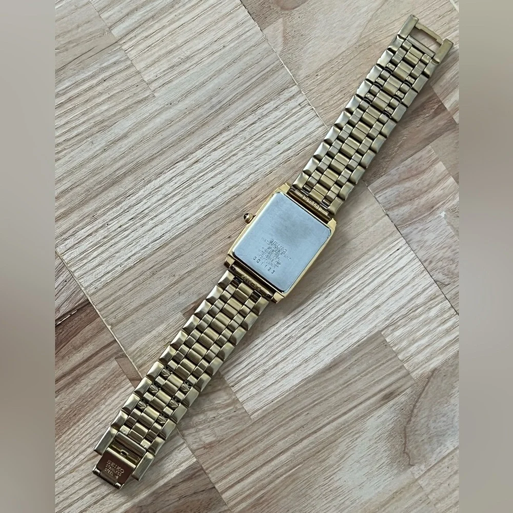 Seiko Vintage Tank Watch Black Rectangular Dial Gold-Tone Case Bracelet